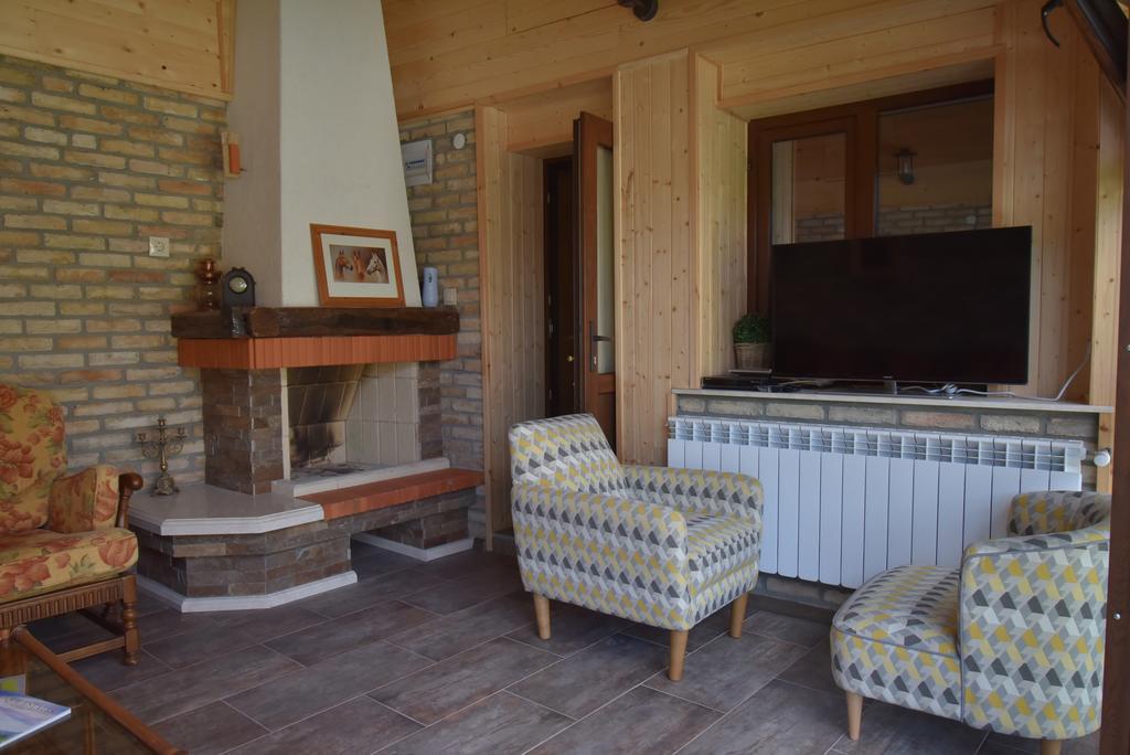 Guest House Zlateya Madara Exteriör bild